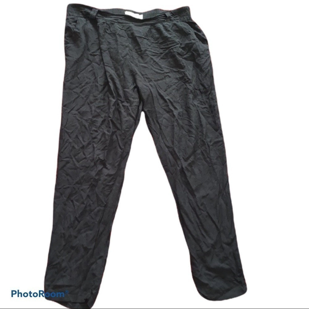 One 5 one Ladies Black casual Cropped Pants SZ L